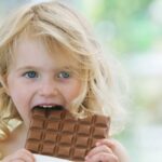Un prénom féminin inspiré du chocolat séduit les futurs parents en France.