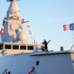 Emmanuel Macron en Suède pour officialiser la vente de frégates françaises à 4,3 milliards d’euros.