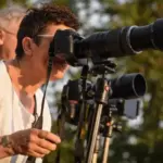 Des instruments de 50 000 € volés à un astrophysicien après une éclipse solaire en France.