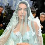 Georgina Rodríguez opte pour une tenue simple pour son mariage avec Cristiano Ronaldo.