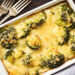 Gratin de brocoli, pommes de terre, œufs et cheddar : une recette simple et nutritive.