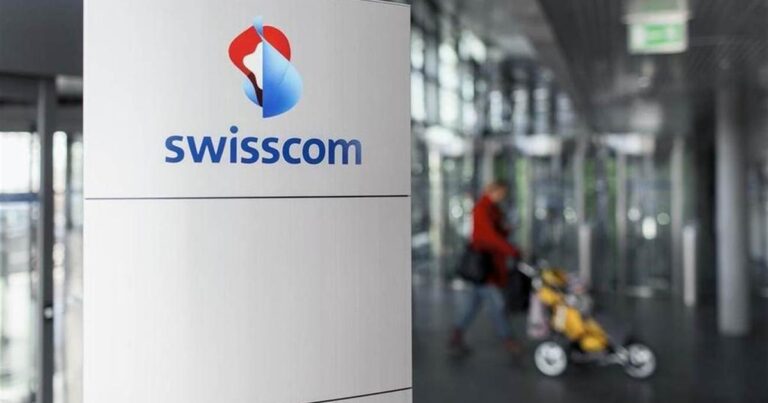 Swisscom projette une implantation à Lisbonne, suscitant des tensions avec les syndicats.