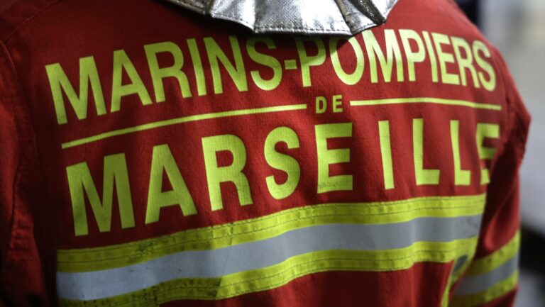 Un homme attaqué au couteau sur la corniche Kennedy à Marseille, l’assaillant arrêté.