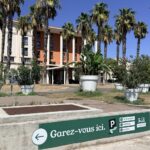 Pénurie de places de stationnement à Marseille : des hôtels offrent des solutions aux résidents.