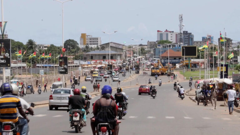 Togo : arrestation de deux journalistes français confirmée par le gouvernement français