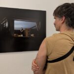 Rencontres d’Arles : hommage au clair-obscur d’Olivier Metzger, photographe décédé.