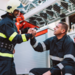 Engagement des citoyens : les pompiers volontaires renforcent la sécurité en France