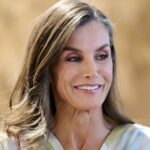 Letizia d&rsquo;Espagne adopte le sac à main emblématique de Jane Birkin cet été.