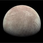 Europa, lune de Jupiter, pourrait abriter des signes de vie dans son océan souterrain.