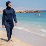 Mandelieu-la-Napoule : la justice annule l&rsquo;interdiction du burkini à la plage