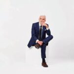 Pascal Praud rend hommage à Orlando, frère de Dalida, lors d&rsquo;une émission spéciale.