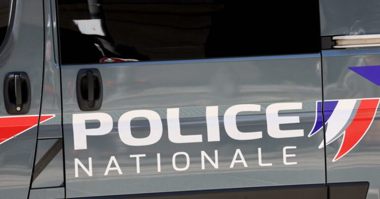 Suspension du chef d’état-major de la police des Vosges pour avoir montré des photos de cadavres.