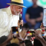 Lula, 80 ans, annonce sa candidature pour un quatrième mandat à la présidence du Brésil.