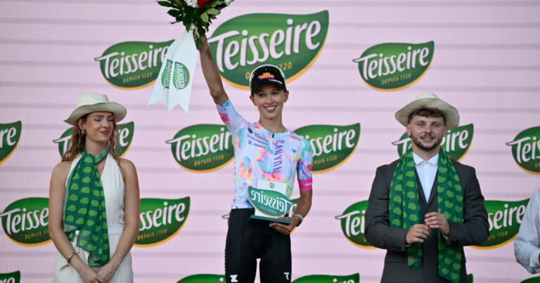 Niewiadoma termine sur le podium du Tour de France femmes après une performance solide.