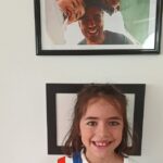 À 9 ans, Anna élue au Conseil municipal d’Oullins-Pierre-Bénite, ambitionne une carrière politique.