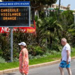 Canicule : la France enregistre une vague de chaleur record, égale à celle de 1983.
