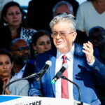 Jean-Luc Mélenchon mobilise une foule record aux universités d&rsquo;été de LFI pour la présidentielle 2027.