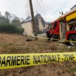 Haut-Saône : un homme retrouvé mort par balle près d’une maison en feu, suicide suspecté.
