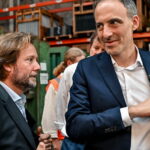 Boris Vallaud annonce le soutien des députés socialistes à Raphaël Glucksmann pour 2027.