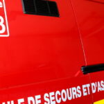 Collision en Isère : une voiture se retourne, la conductrice blessée.