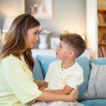 Les enfants évitent de parler de leurs inquiétudes à la rentrée scolaire, selon des experts.