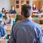 Un professeur licencié pour avoir refusé de noter ses élèves, décision de justice confirmée.