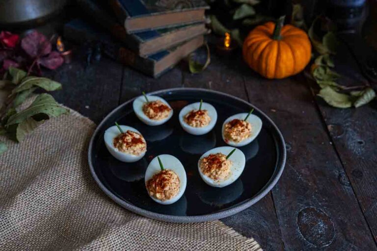 Oeufs mimosa façon Citrouille : une recette d’Halloween pour les repas familiaux en France