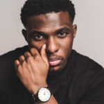 Alvin Junior Mak, créateur de mode franco-congolais, gagne en notoriété grâce au Mondial.