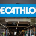 Decathlon propose un pantalon souple et confortable, remplaçant les leggings traditionnels.