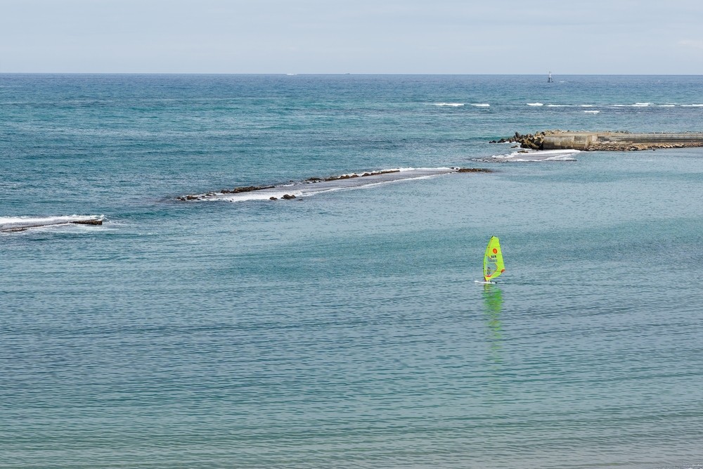 Windsurf : Justine Lemeteyer remporte le titre de championne du monde en slalom X
