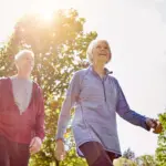 Des chercheurs expliquent pourquoi la marche devient plus difficile avec l&rsquo;âge