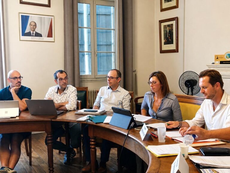 Barbezieux-Saint-Hilaire engage des investissements significatifs pour moderniser son réseau d’eau.