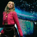 Angèle annonce un concert à Bordeaux, renforçant sa présence sur la scène musicale française.