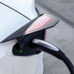 La nouvelle batterie promet 60 000 cycles et recharge rapide, testée par des chercheurs européens.