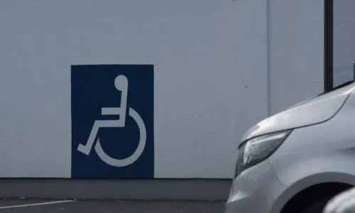 Transports inaccessibles en France : le coût élevé pour les personnes en situation de handicap