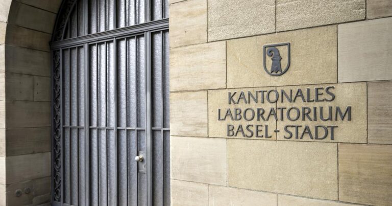 Légionellose à Bâle : la flambée maîtrisée, mais l’alerte de santé publique critiquée