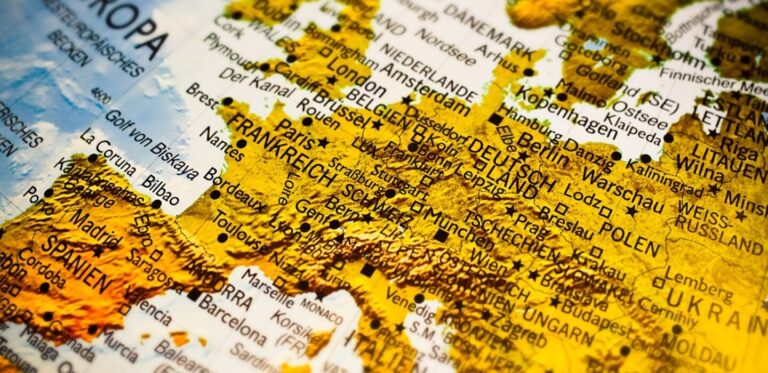 Collecte brute européenne du groupe Utmost en hausse de 50% au premier semestre.