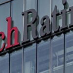 Fitch maintient la note de la France, prévoyant une stagnation des finances publiques.