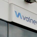 Valneva confronté à des défis au second semestre après l&rsquo;échec de l&rsquo;Ixchiq