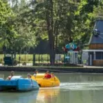 Vacances : les ESAT en France proposent des séjours adaptés pour les travailleurs handicapés.