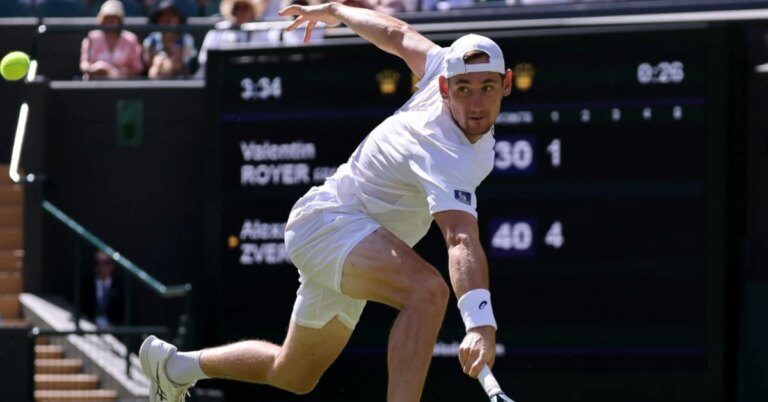 Mannarino éliminé au premier tour à Montréal, Royer réalise une performance surprenante.