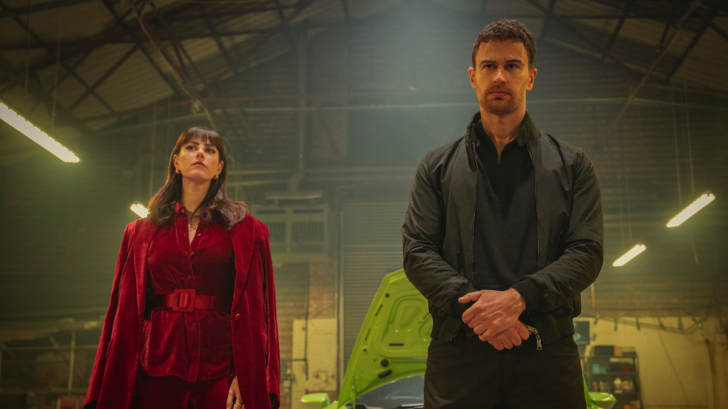 The Gentlemen saison 2 : Theo James et Kaya Scodelario reprennent leurs rôles sur Netflix