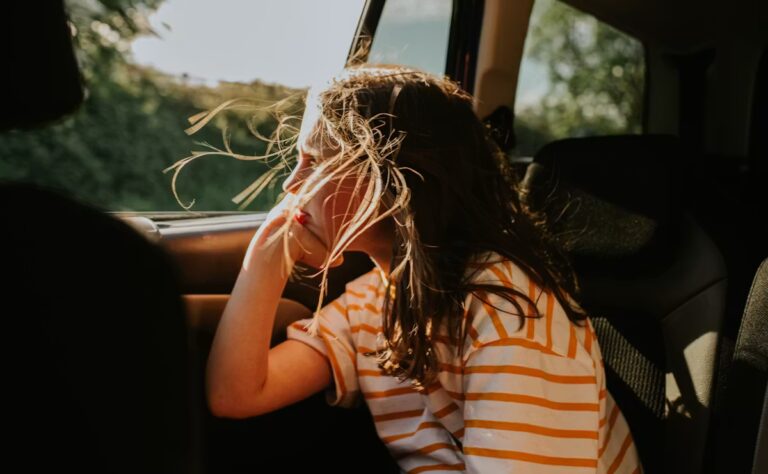 Trois phrases à utiliser pour apaiser les enfants lors de longs trajets en voiture