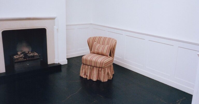 Zara Home et Katharine Pole lancent une collection de textiles inspirée des motifs anciens.