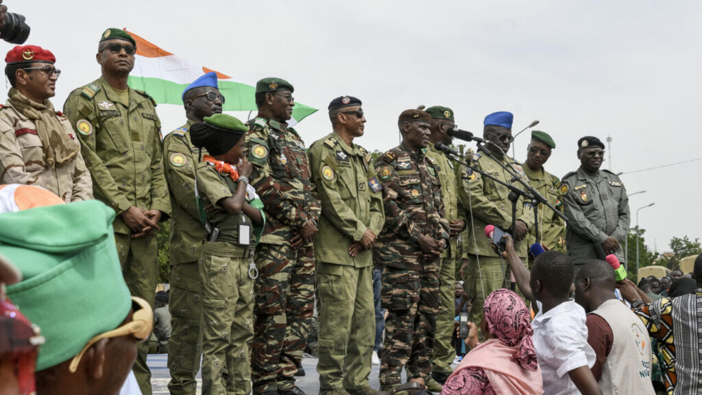 Niger : la junte militaire renforce son contrôle face aux tensions internes croissantes