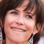 Sophie Marceau : un documentaire explore son image hypersexualisée et son parcours artistique.