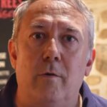 Un restaurateur français propose de la viande halal et reçoit des critiques virulentes.