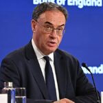 Bailey alerte : les nouveaux modèles d’IA perturbent les marchés économiques mondiaux.