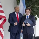 Argentine : Le président Milei adopte une position ferme sur les Malouines sous l&rsquo;influence de Trump.