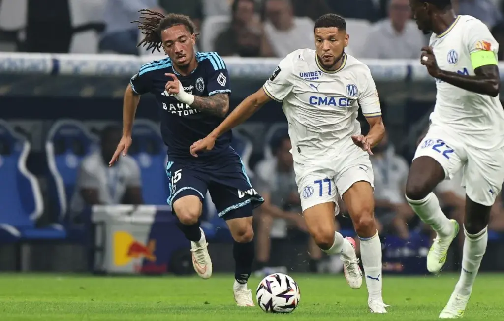 Bruno Genesio exprime son inquiétude après la défaite du Paris FC à domicile